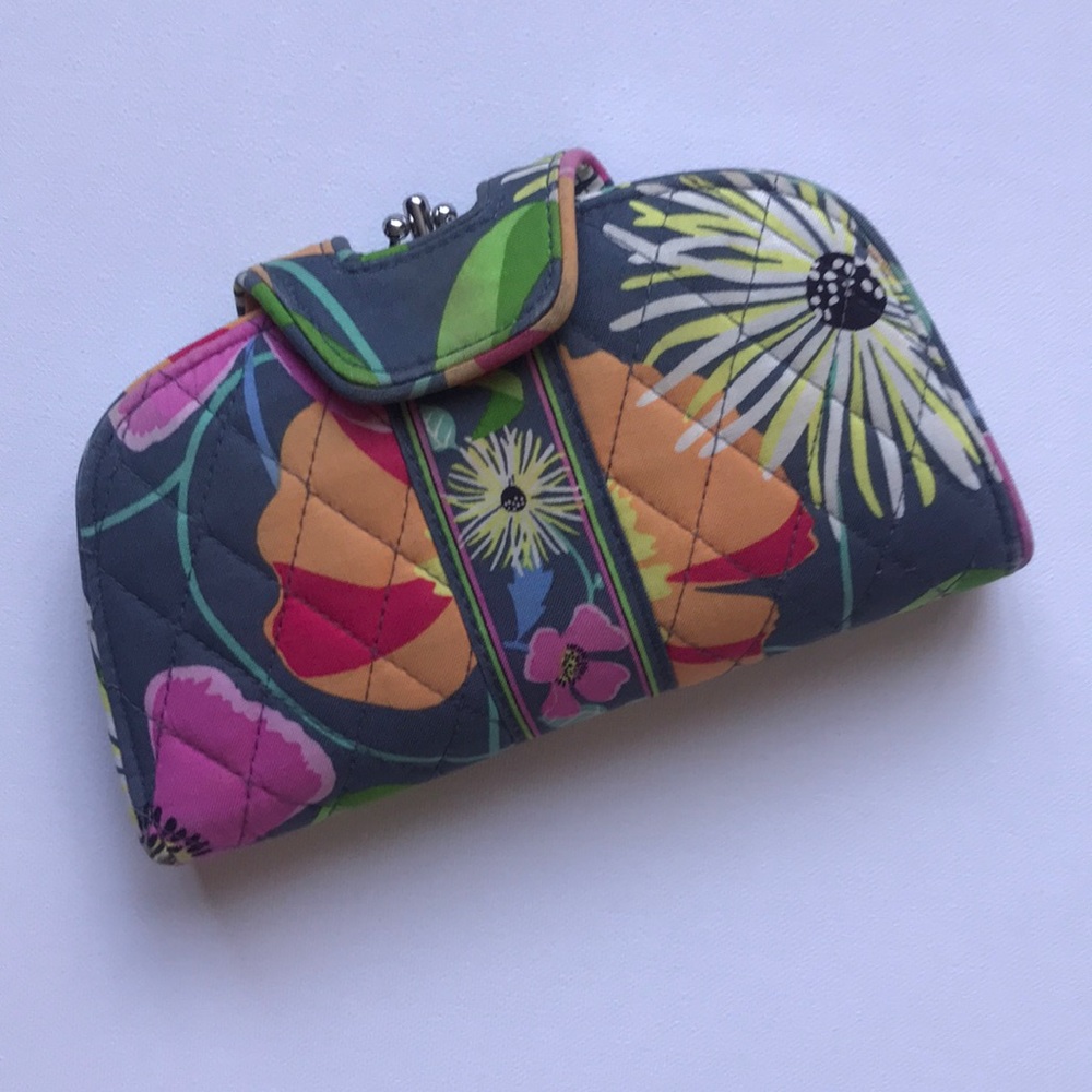 Vera Bradley • Jazzy Blooms • Large Wallet